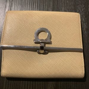 💯 Authentic Ferragamo, Gancini Compact Wallet